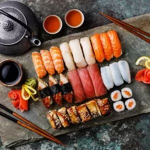 Суши и роллы